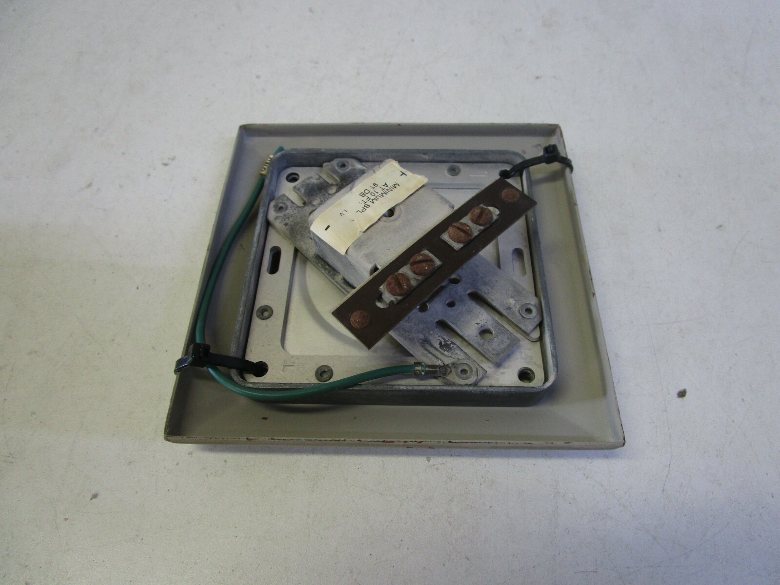 UNKNOWN SUPPLIER TA870-N5 TORK ALERT SIGNALING DEVICE – USED – FREE SHIPPING