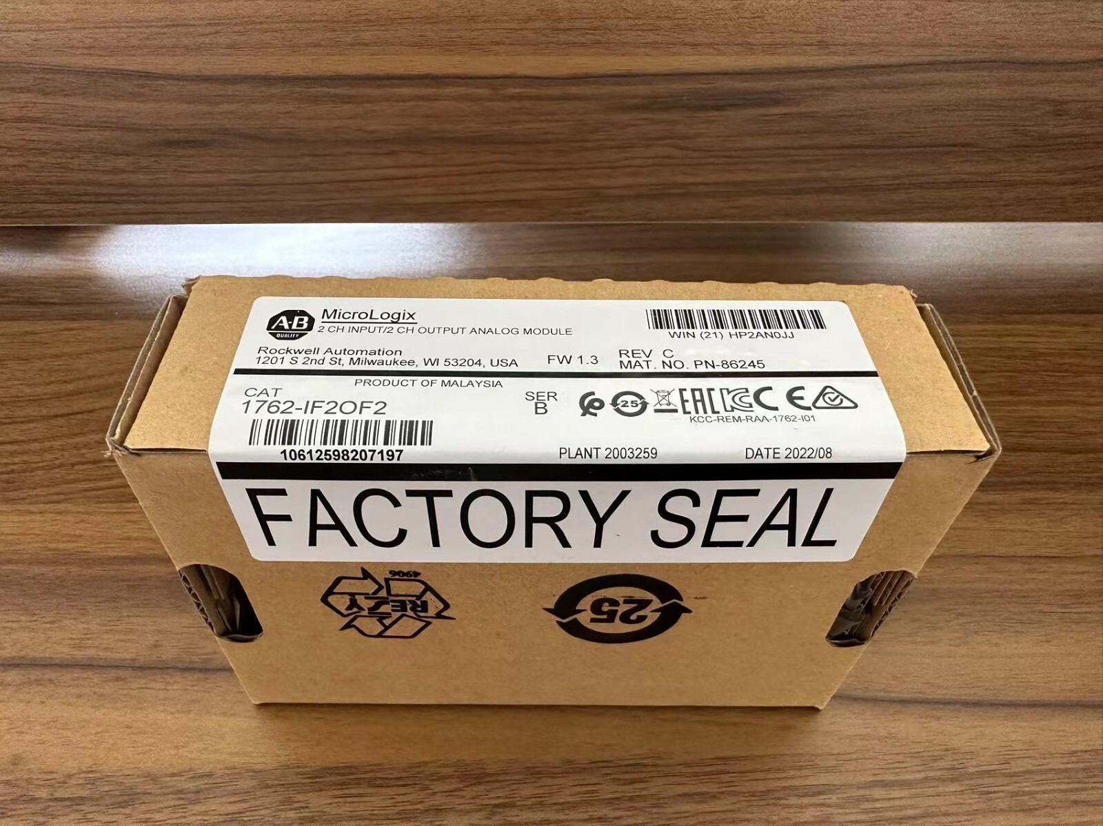1762-IF2OF2 New Allen-Bradley AB SER B MicroLogix 1200 I/O Module 1762IF2OF2