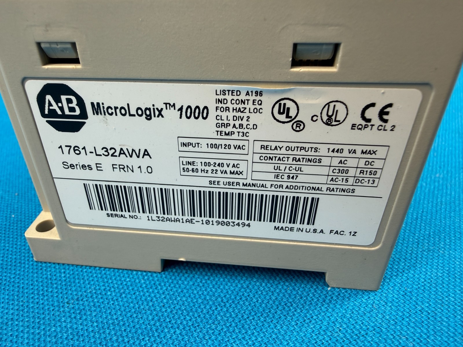 Allen-Bradley 1761-L32AWA MicroLogix 1000 Series-E Programmable Controller