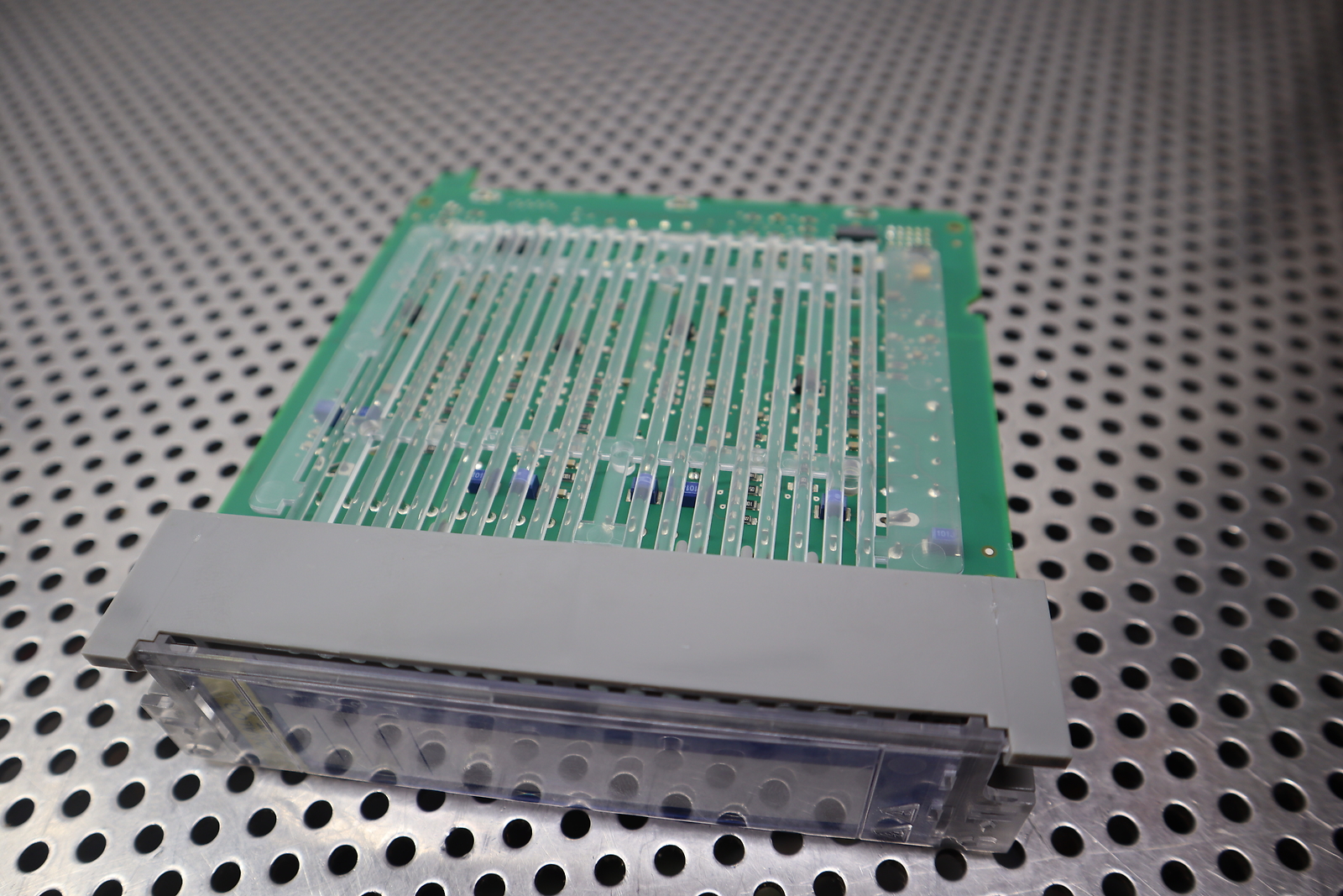 Honeywell 900B01-0301 Analog Output Module 4PT Used With Warranty See All Pics