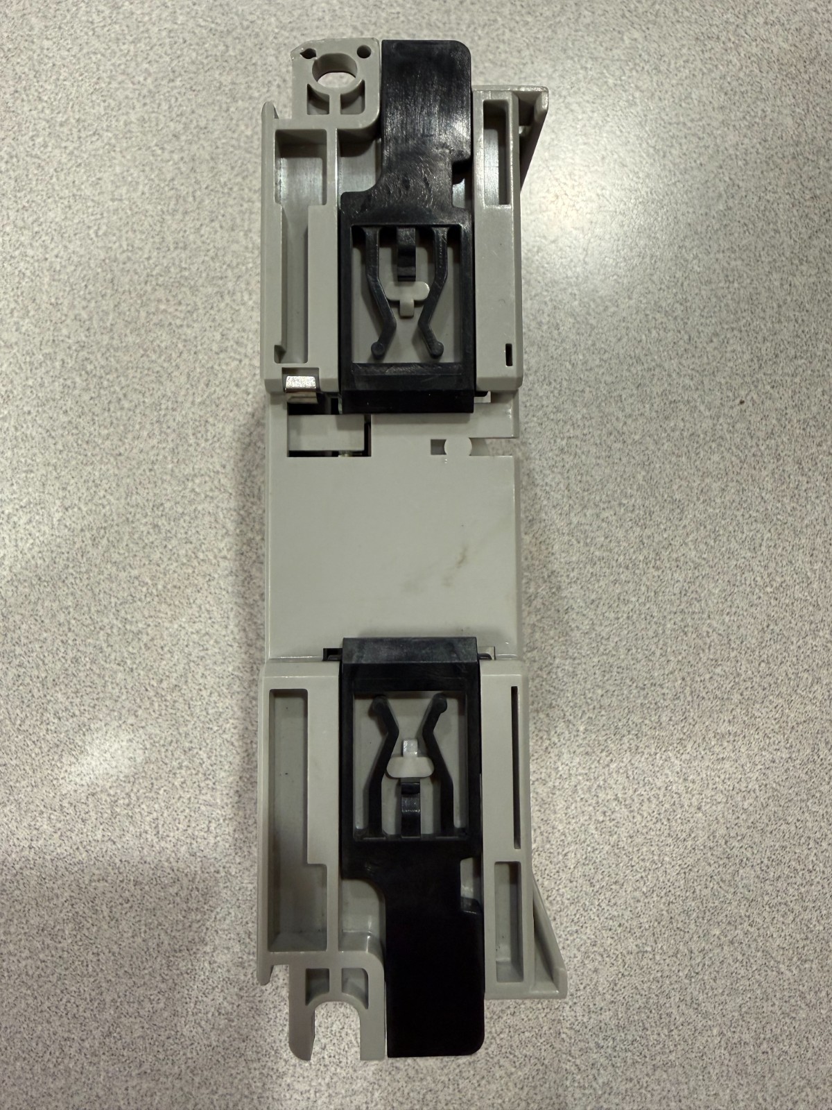 Allen-Bradley 1769-OF2 PLC Output Module SN 6N5BB3IO