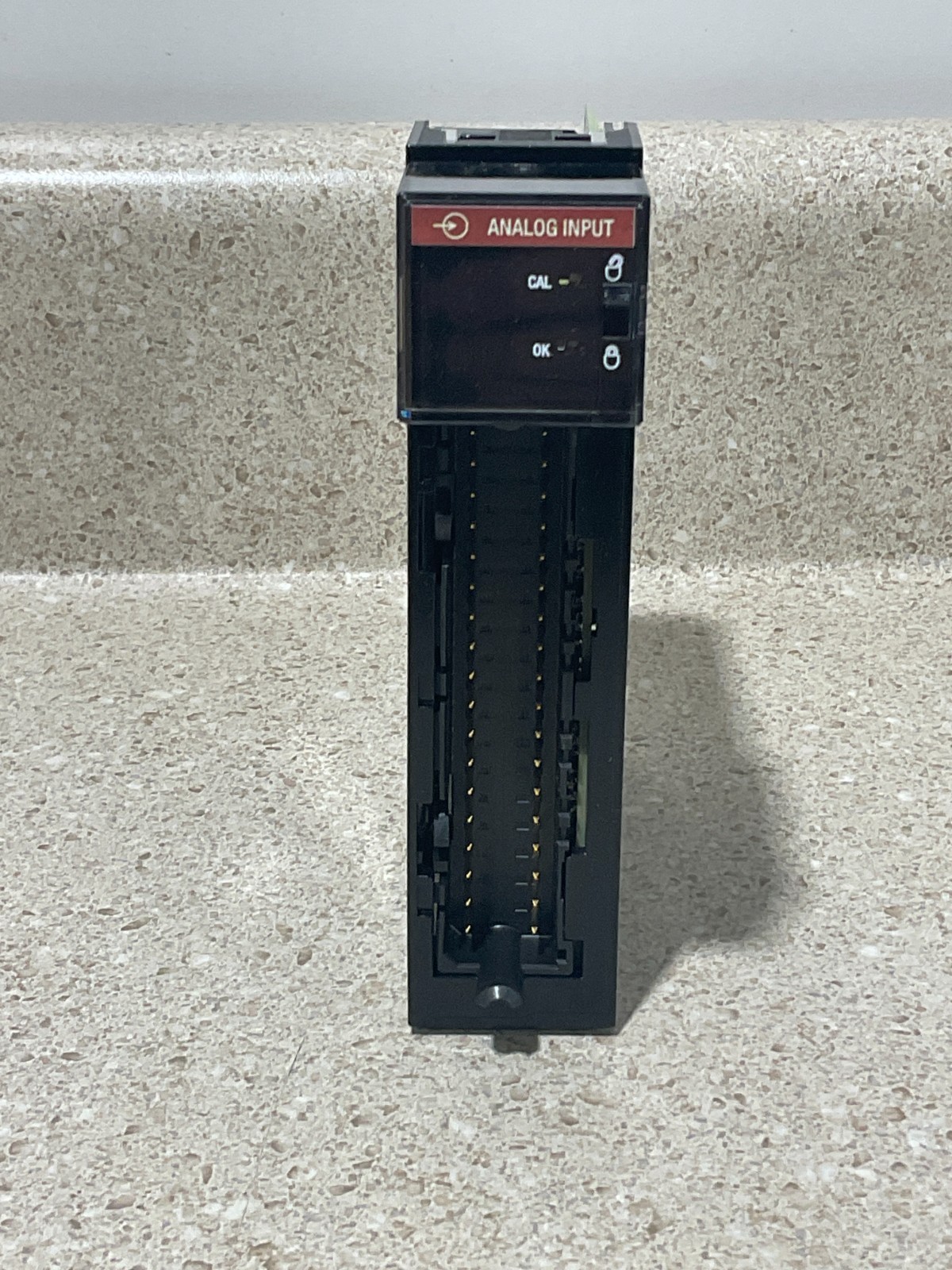 Allen Bradley 1756-IF8 NEW