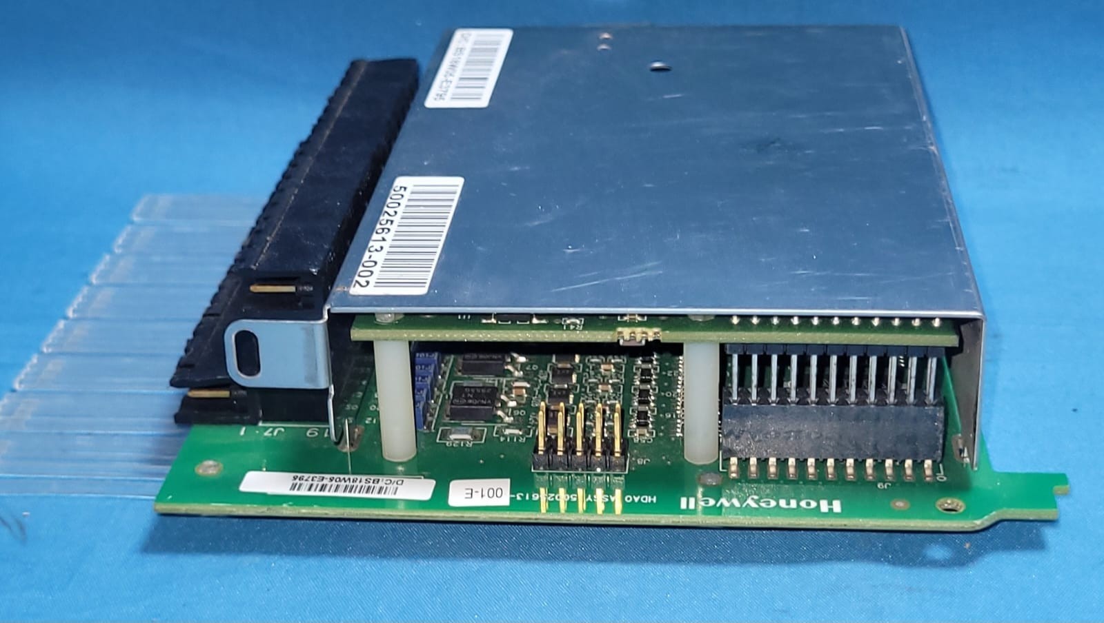 Honeywell 50025613-001-E | HC900 | 900B08-0202 8 Channel Analog Output Module