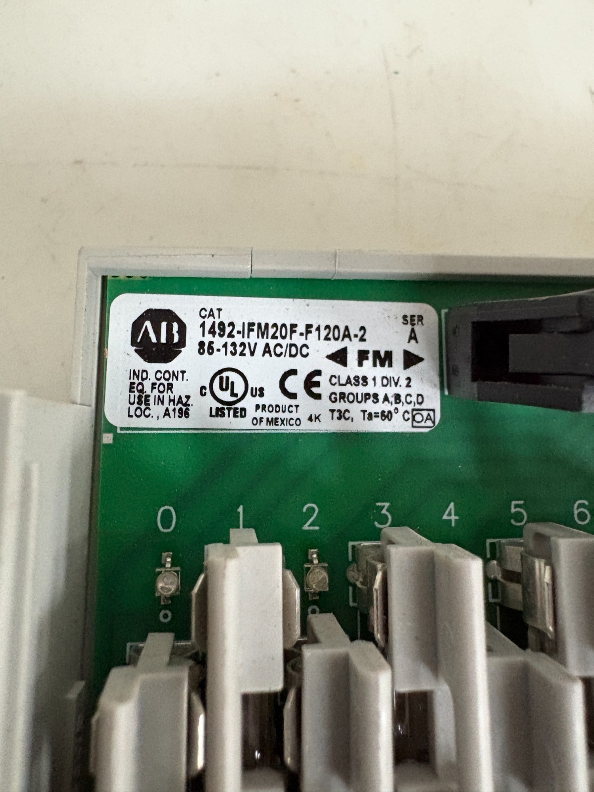 ALLEN BRADLEY FUSIBLE ANALOG INTERFACE MODULE 1492-IFM20F-F120A-2 SER A