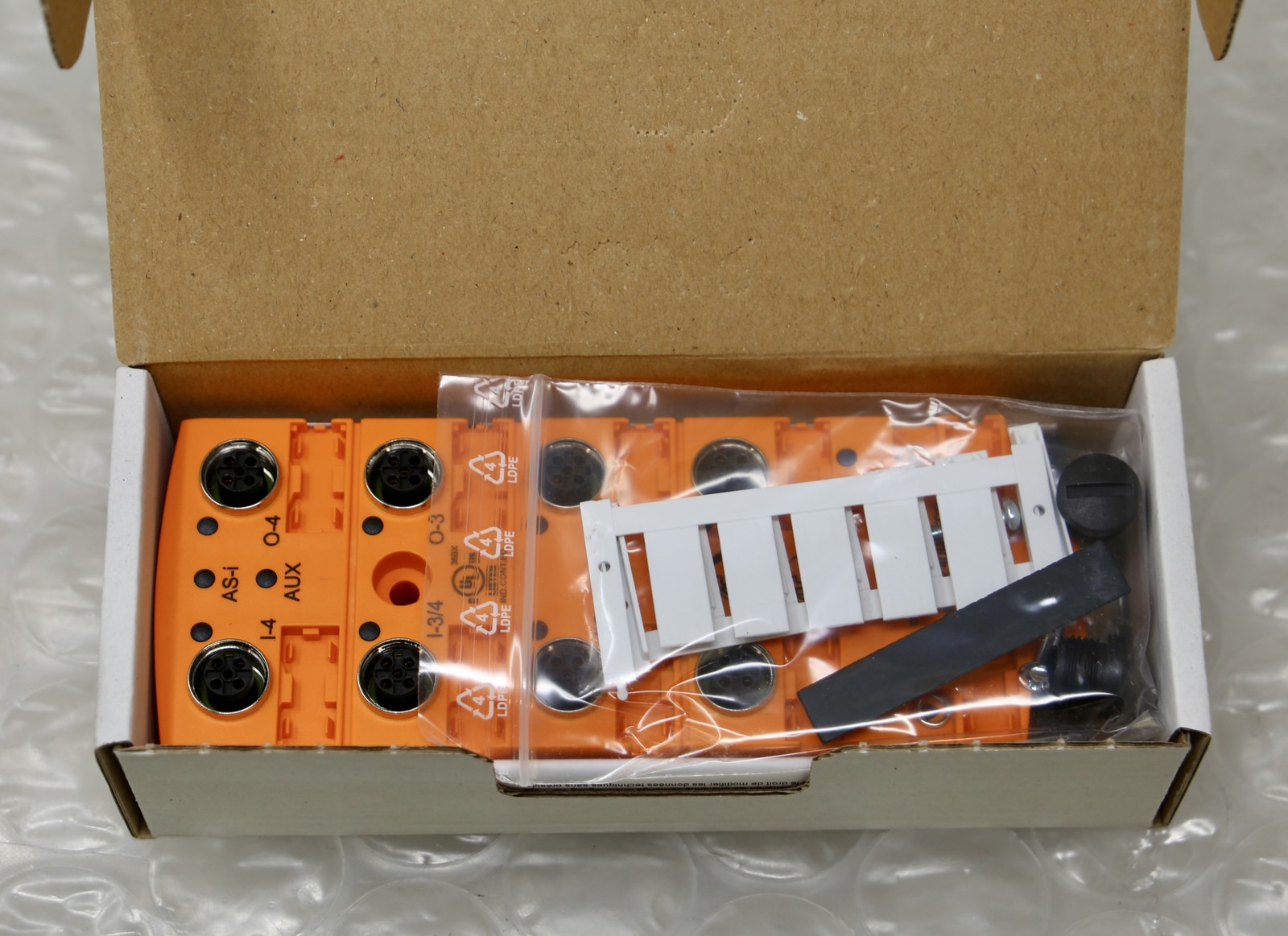 *NEW* IFM AC2459 – AS-INTERFACE CompactLineM12 4DI-Y 4DO 4-Input / 4-Output Mod