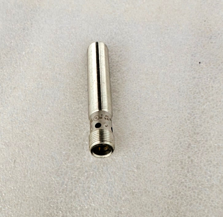 IFC210 IFM Effector Inductive Proximity Switch Sensor