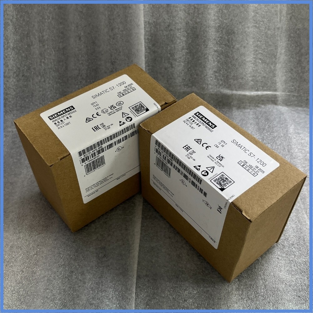 Original ANALOG OUTPUT MODULE 6ES7 231-4HF32-0XB0 6ES7232-4HD32-0XB0 SIEMENS