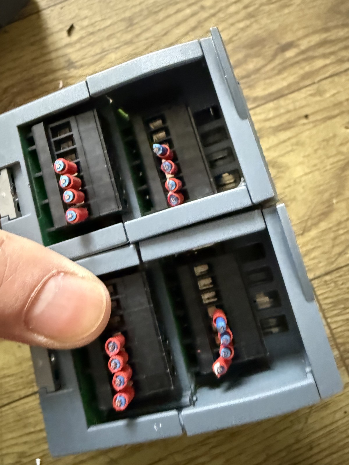 Siemens 8ch Analog Input Module 6ES7231-4HF32-0XB0 6ES7 231-4HF32-0XB0