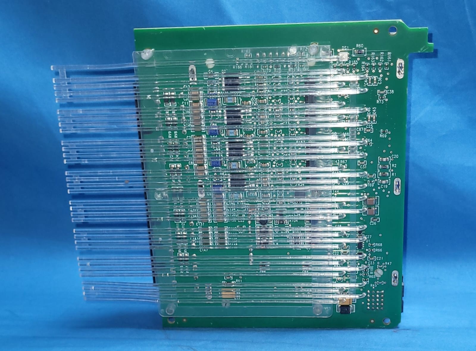 Honeywell 50025613-001-E | HC900 | 900B08-0202 8 Channel Analog Output Module