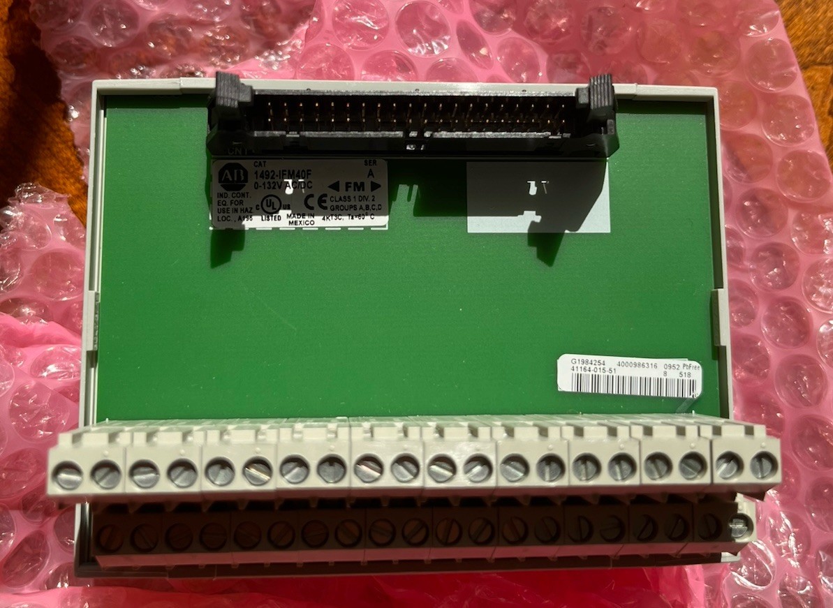 New Allen Bradley 1492-IFM40F Ser A 40PT Interface Module 0-132V NIB
