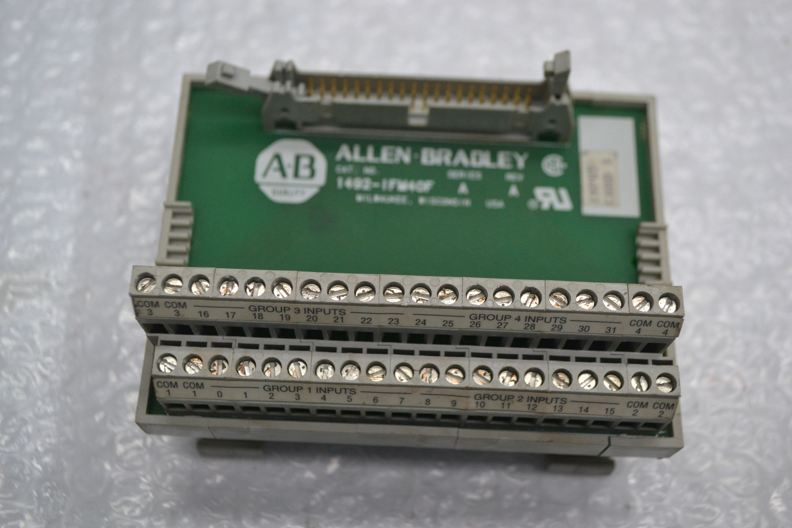 ALLEN BRADLEY 1492-IFM40F SER.A INTERFACE MODULE (AS PICTURED) UNMP