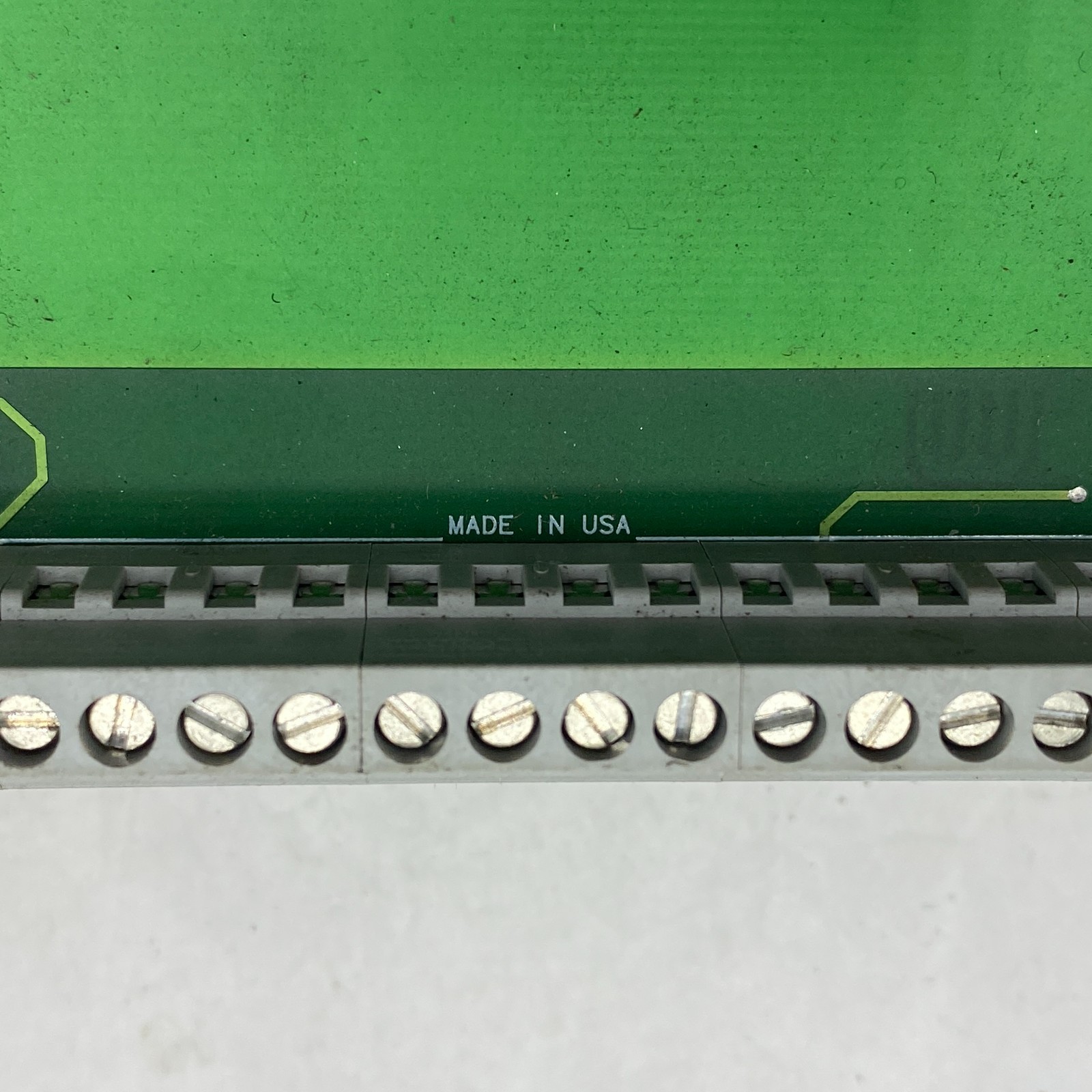 ALLEN BRADLEY AB 1492-IFM20F INTERFACE MODULE SER-B 0-264 VAC/VDC