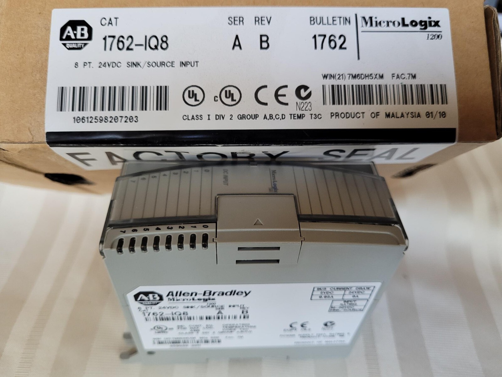 SEALED Allen-Bradley 1762-IQ8 /A MicroLogix 24VDC Input Module US Free Tax