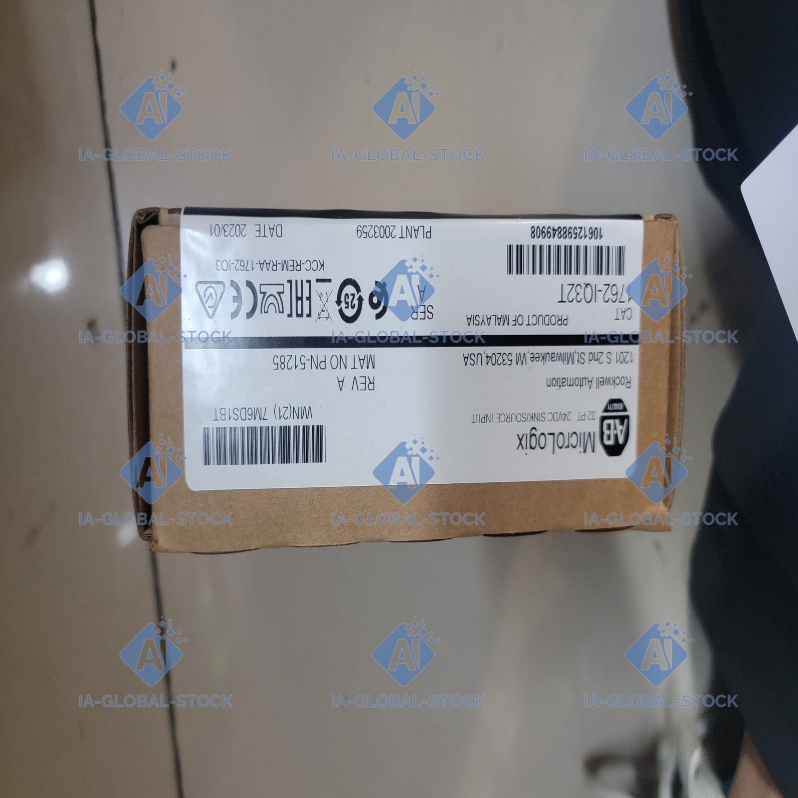 Free Shipping One Brand NEW Allen-Bradley For 1762-IQ32T Warranty Included