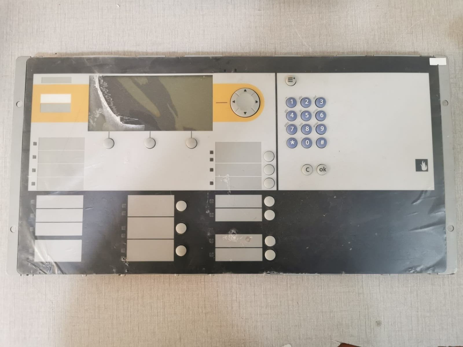 SIEMENS FCM2018-U3 FIRE CONTROL PANEL- FOR PARTS