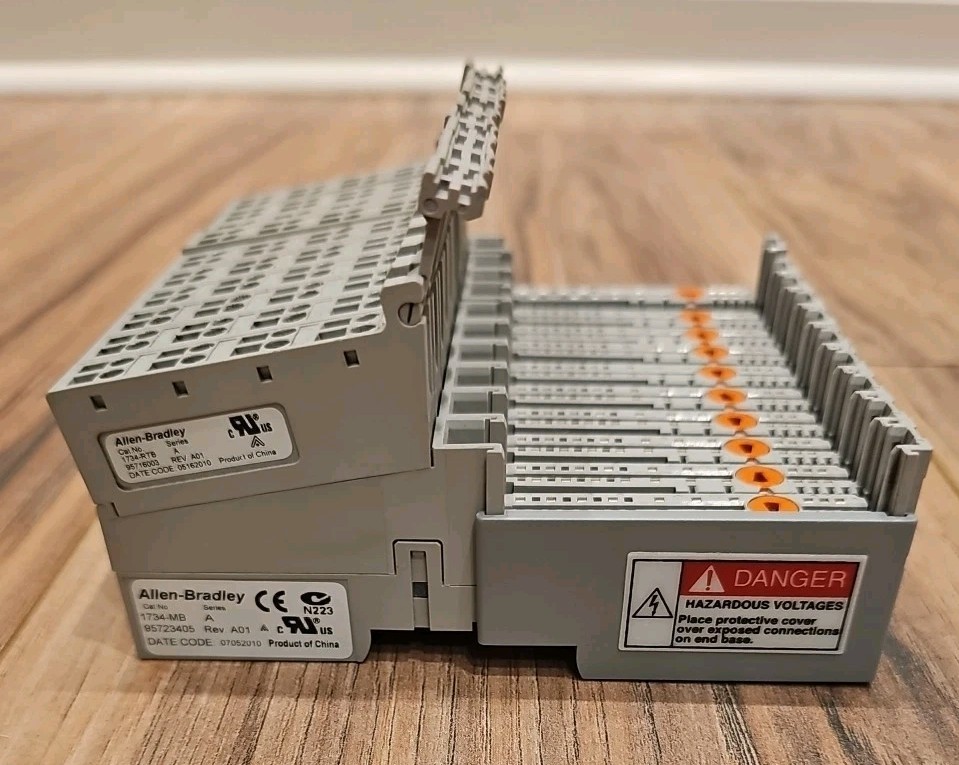 Allen Bradley 1734-RTB3 1734-MB Point I/O Terminal Block Mount Base( LOT OF 10)