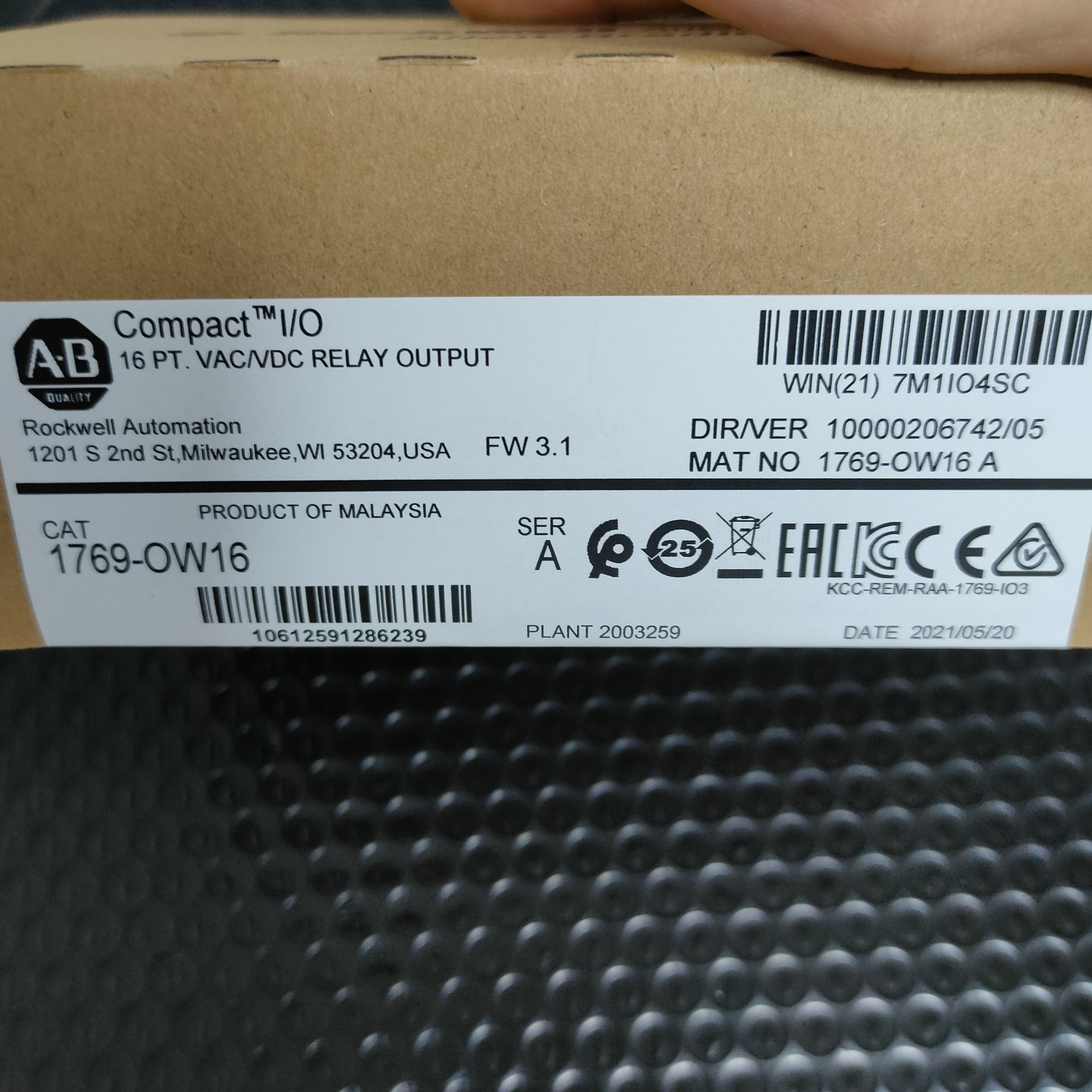 BRAND NEW AB 1769-OW16 CompactLogix Relay Output Module 1769OW16 PLC