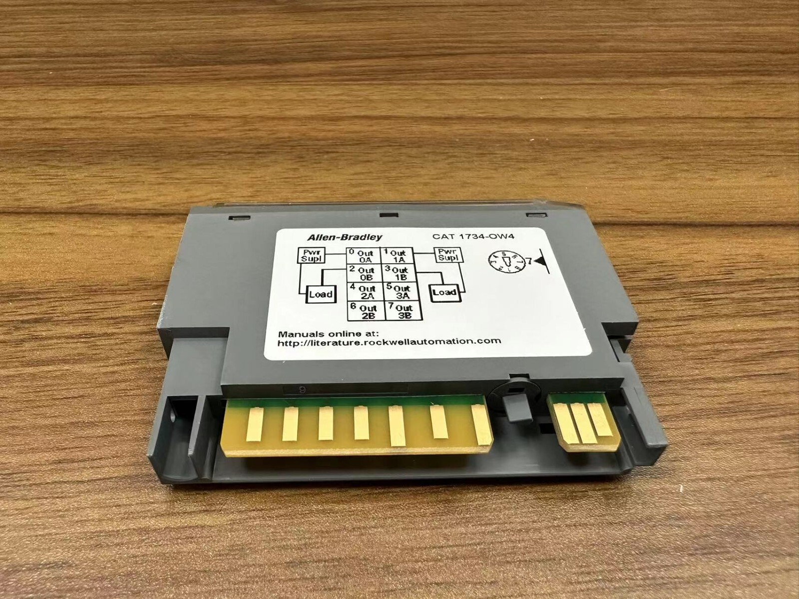 1734-OW4 2022 SER C New Sealed AB POINT I/O 4 Point Digital Output Module