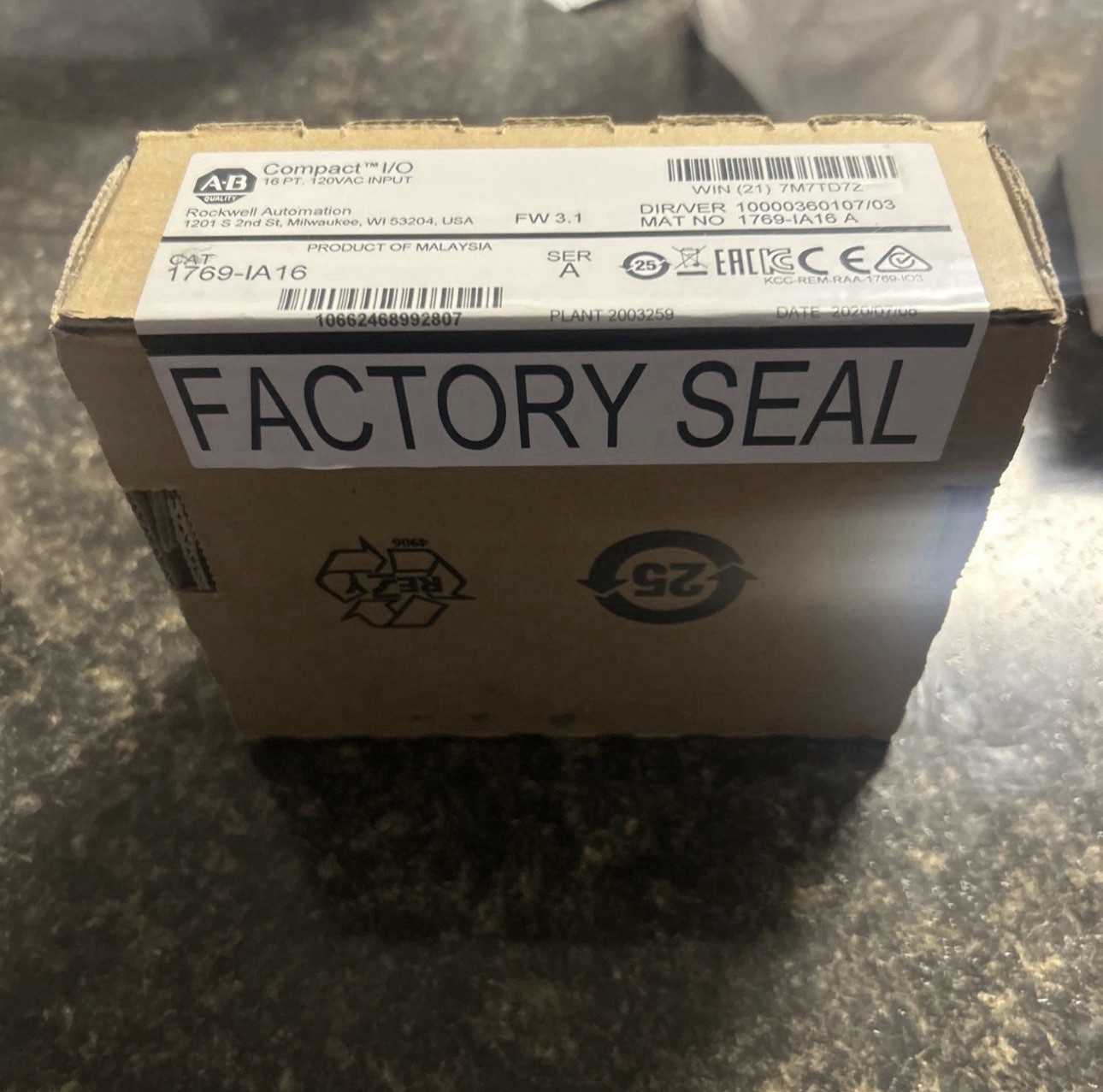 New Allen Bradley 1769-IA16 /A CompactLogix 16 Pt 120VAC D/I Module 1769 IA16