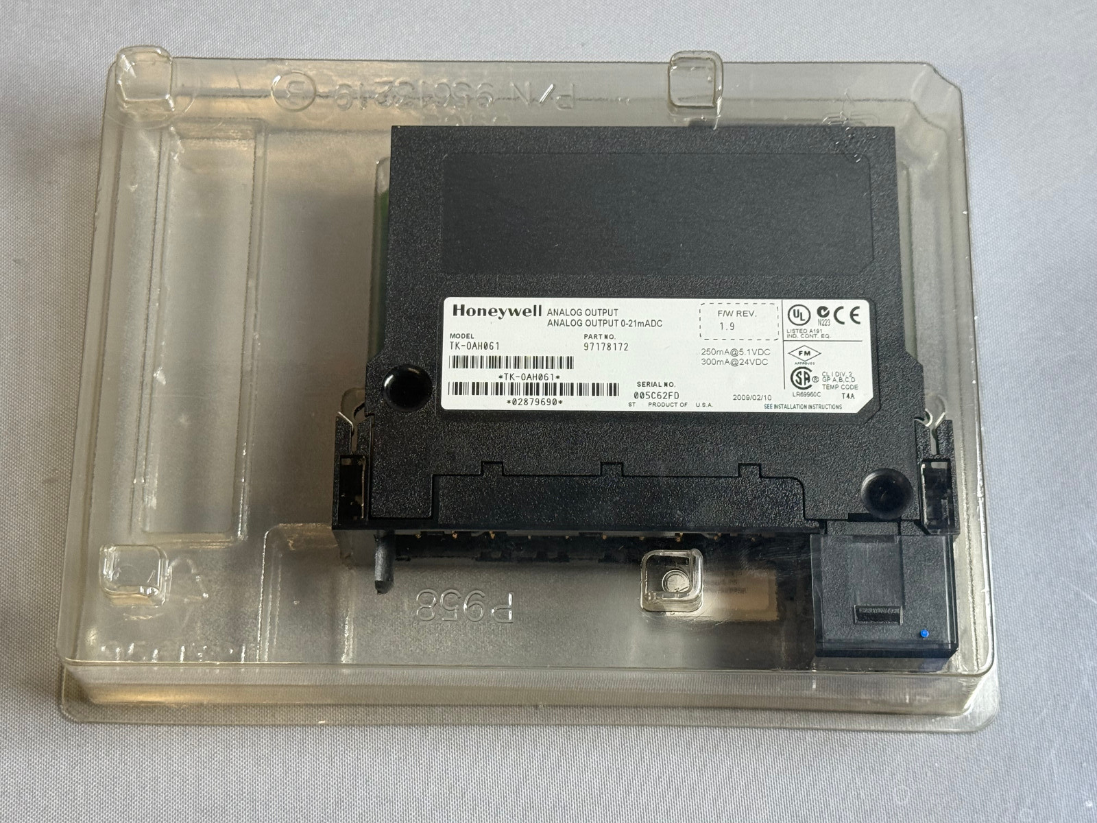 Honeywell TK-OAH061 Model Rev J01 Analog Output Module 97178172