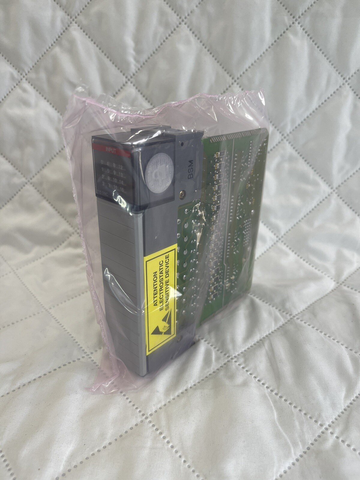 ALLEN BRADLEY 1746-IM16 C AB SLC 500 PLC INPUT MODULE New with not box Ser: C