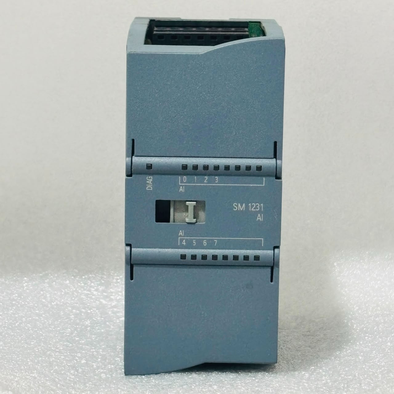 6ES7 231-4HF32-0XB0 | Siemens | SIMATIC S7-1200, Analog Input Module, Used