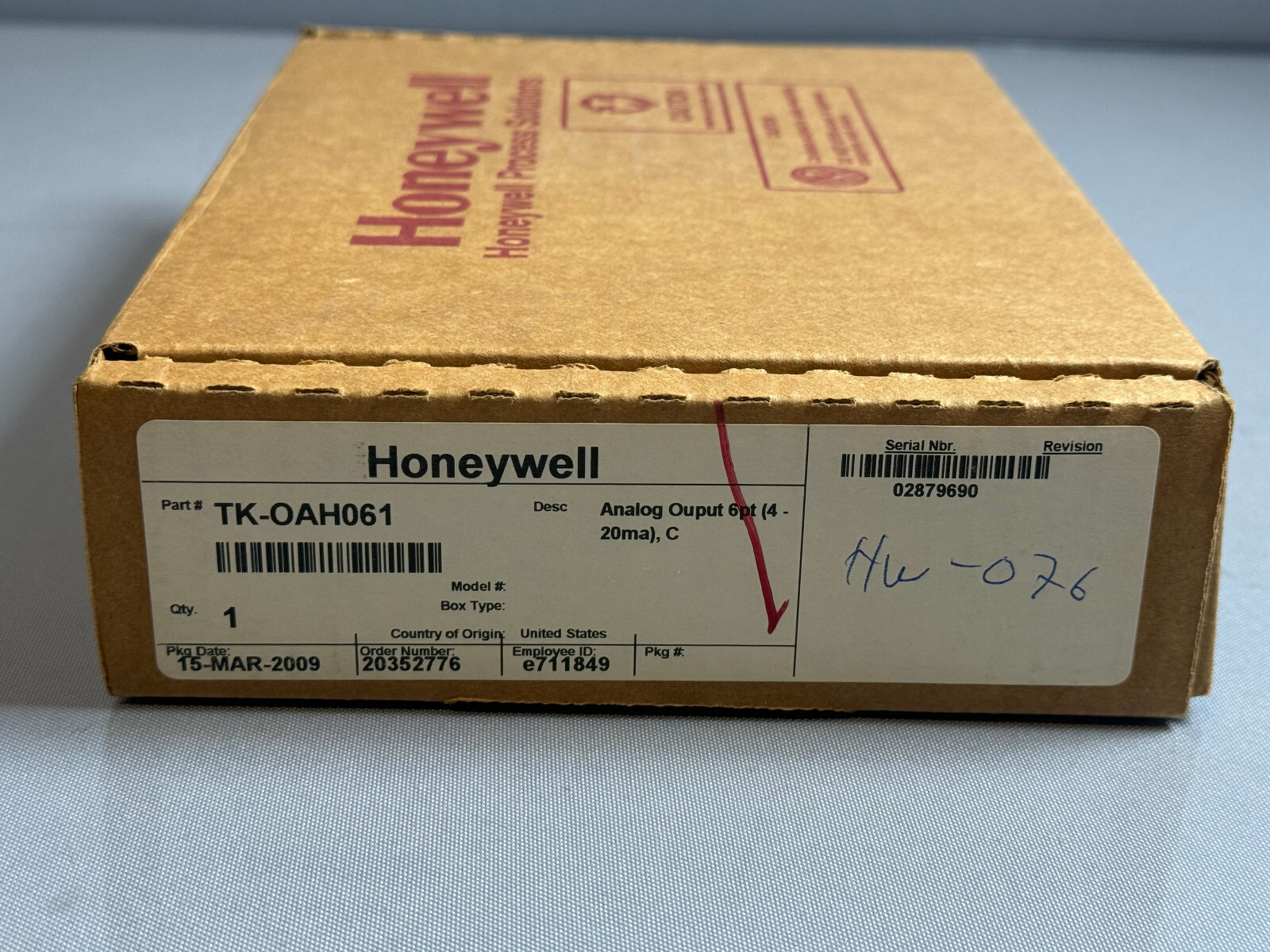 Honeywell TK-OAH061 Model Rev J01 Analog Output Module 97178172