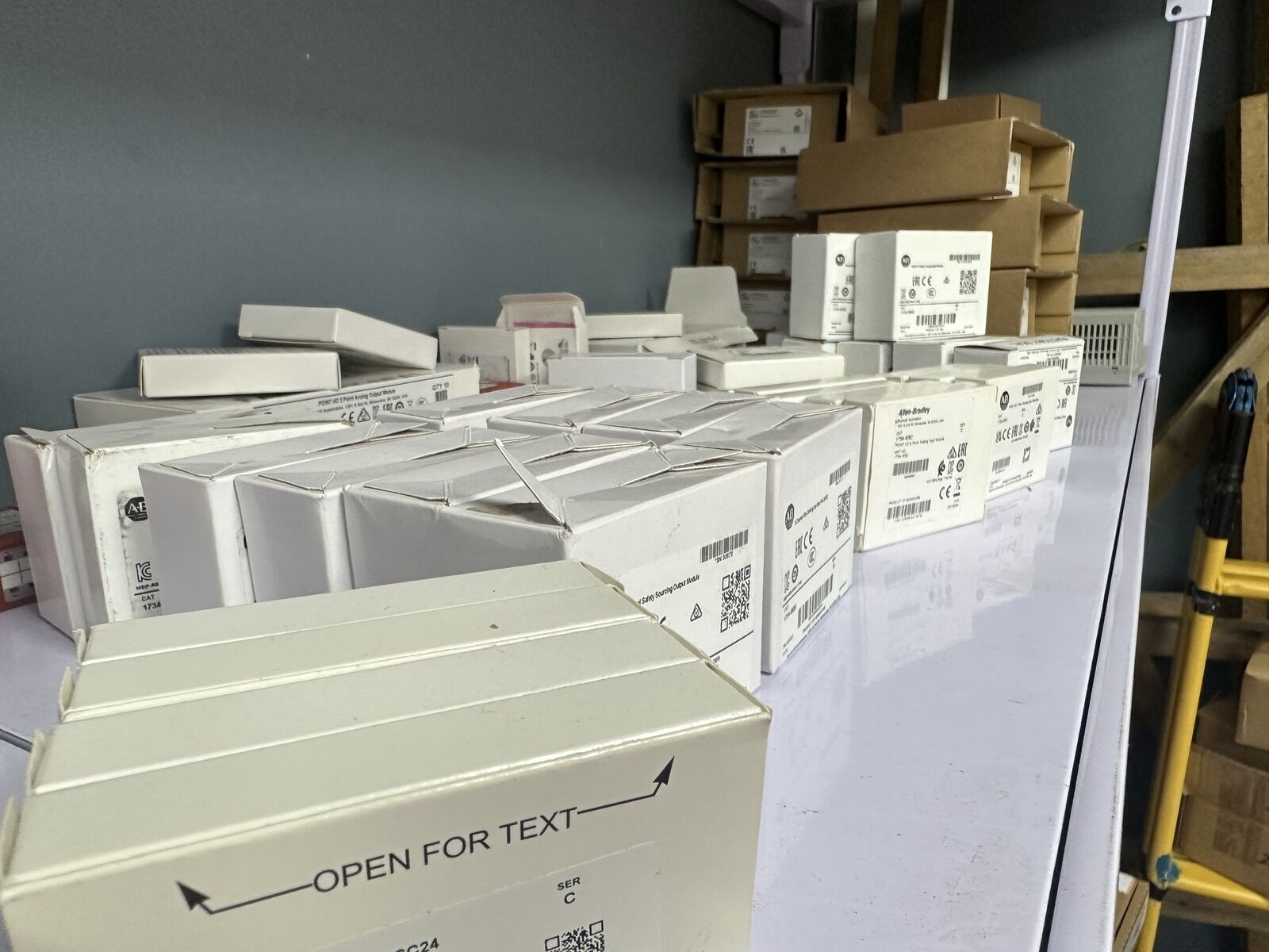 Allen-Bradley 1734-OB8 1734-OB8S 1734-IB8 1734-IB8S Output Module New US Stock