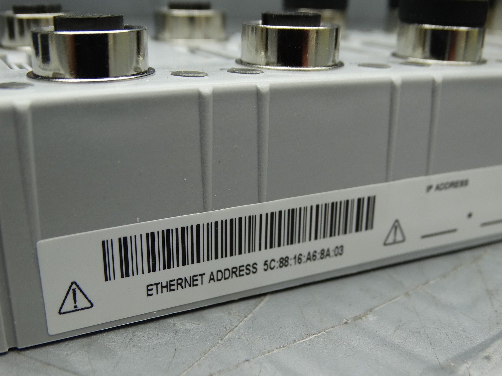 Allen Bradley 1732E-16CFGM12QCR/A ArmorBlock 16-PT l/O Module /w Ethernet