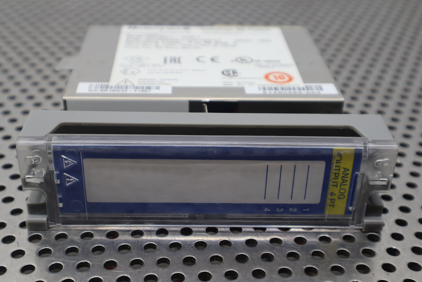 Honeywell 900B01-0301 Analog Output Module 4PT Used With Warranty See All Pics
