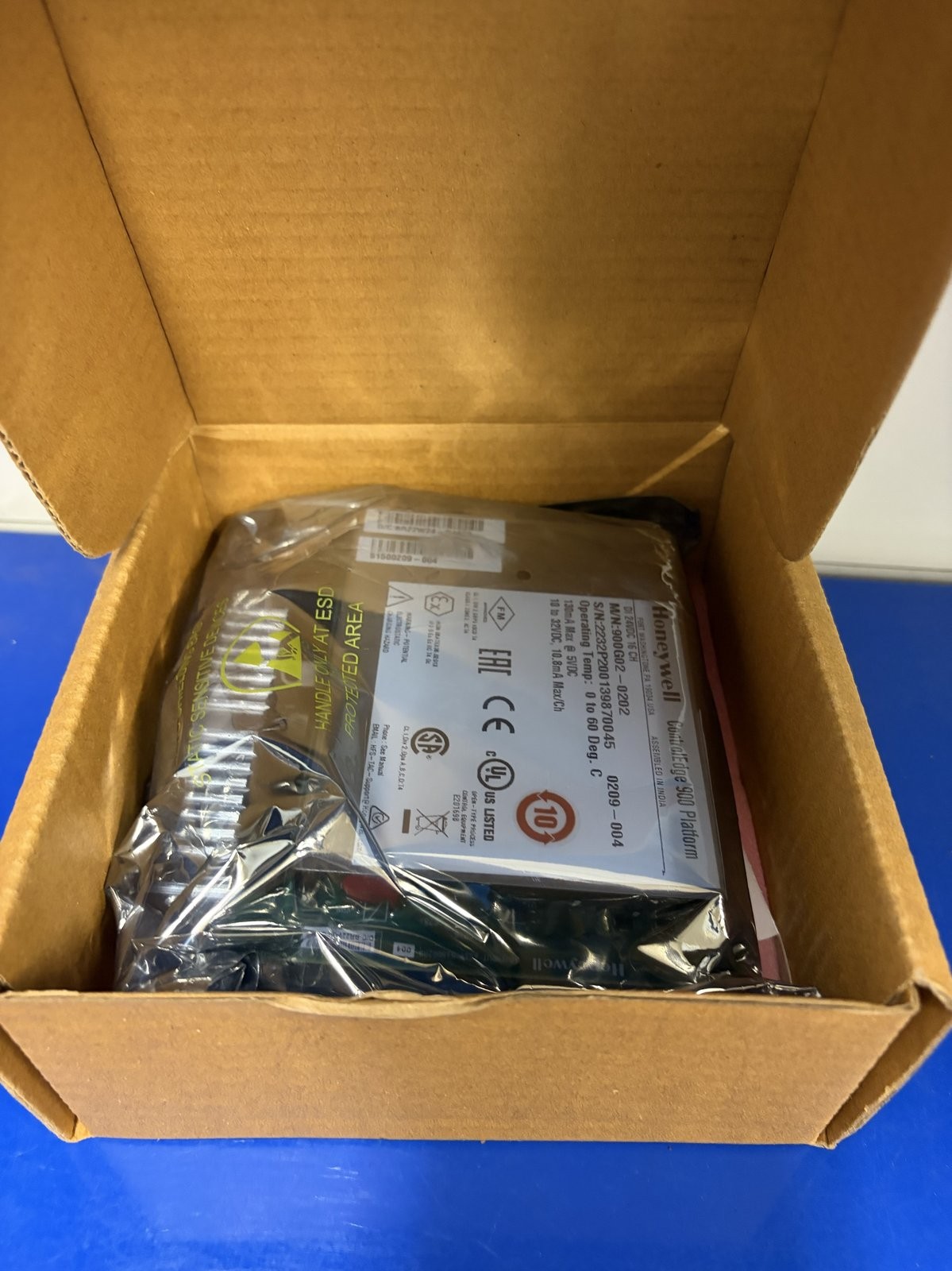 Honeywell 900G02-0202 ControlEdge 900 Digital Input 24VDC 16-Ch DI USED