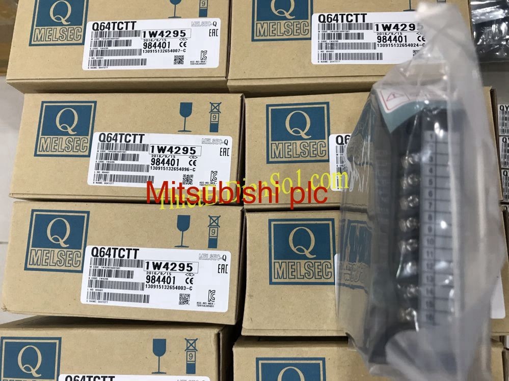 Q64TCTT MITSUBISHI Temperature Control Module PLC 4-Channel Analog Input Unit