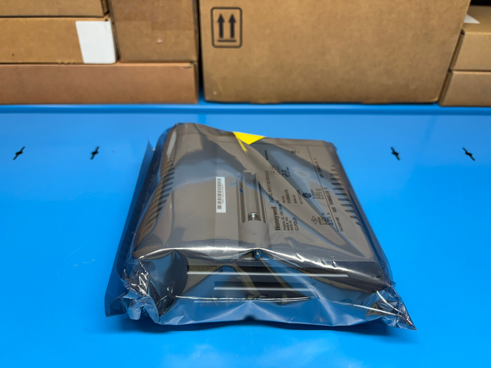 Honeywell CC-PDIL01 Digital Input 24V Module 51405040-176 – NEW