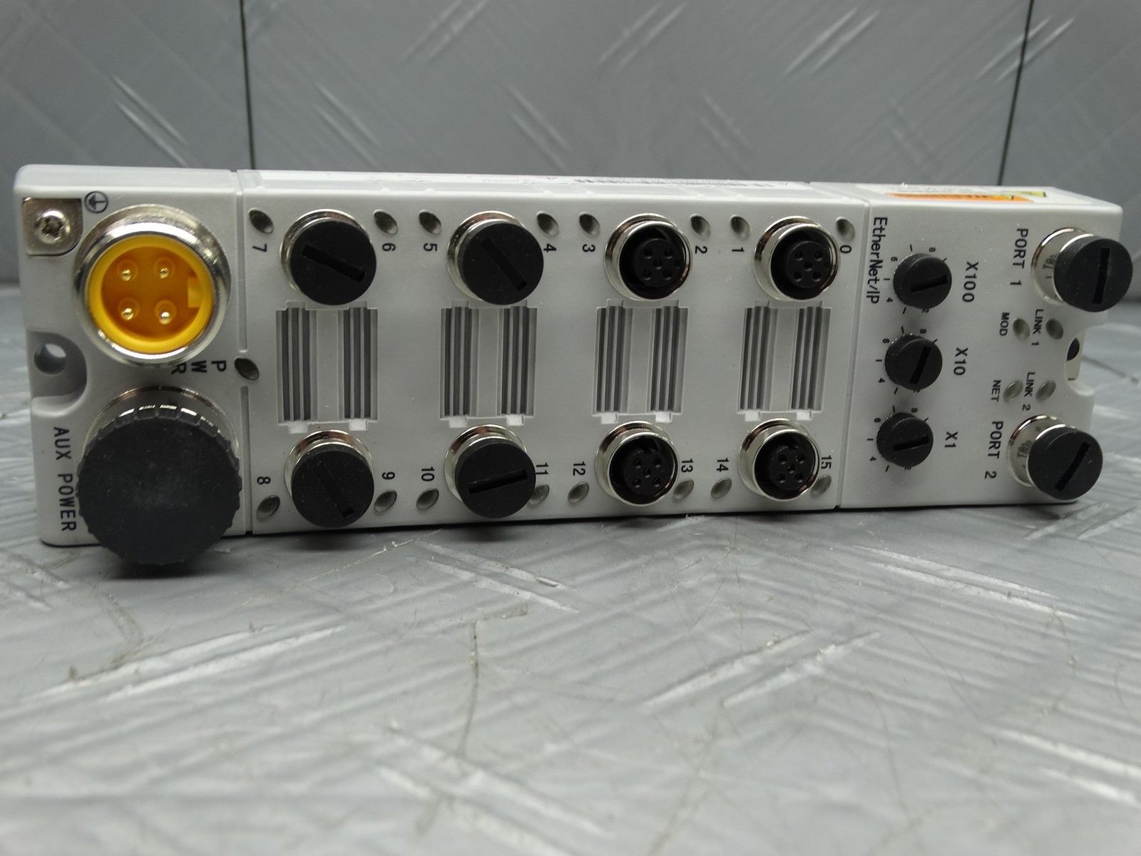 Allen Bradley 1732E-16CFGM12QCR/A ArmorBlock 16-PT l/O Module /w Ethernet