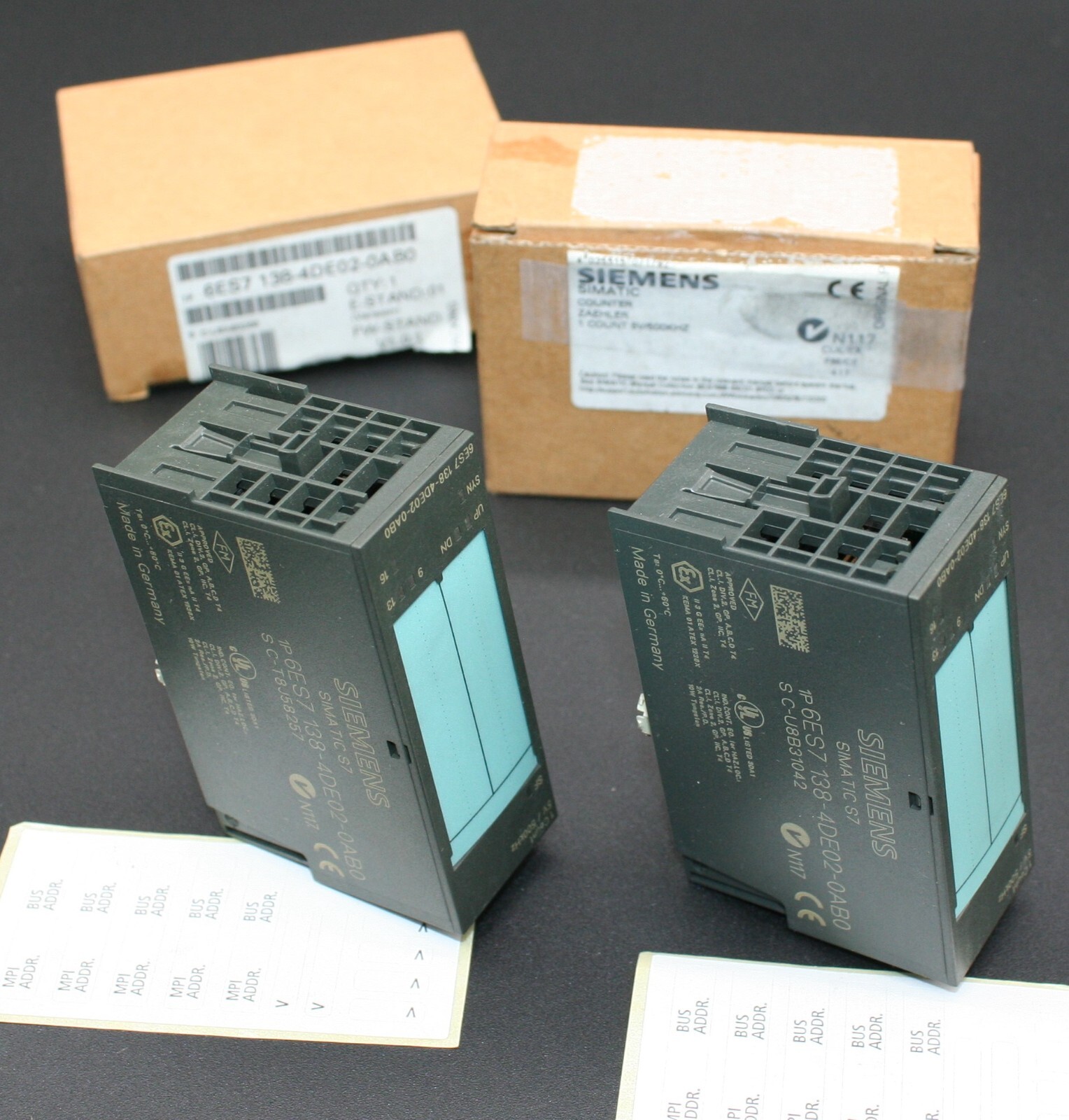 One (1) SIEMENS 6ES7-138-4DE02-0AB0 N117 Simatic Counter ET 200S 24V Germany NEW